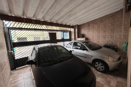 Garagem de casa à venda com 4 quartos, 290m² em Cocaia, Guarulhos