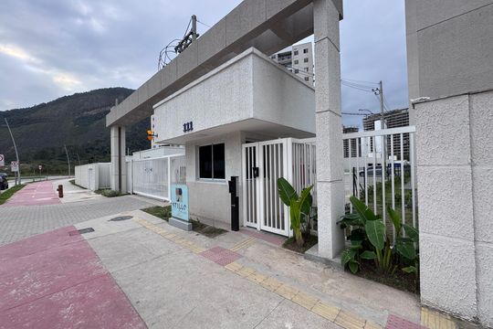Fachada de apartamento para alugar com 2 quartos, 50m² em Barra da Tijuca, Rio de Janeiro