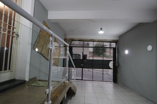 Garagem de casa à venda com 4 quartos, 220m² em Chácara Belenzinho, São Paulo