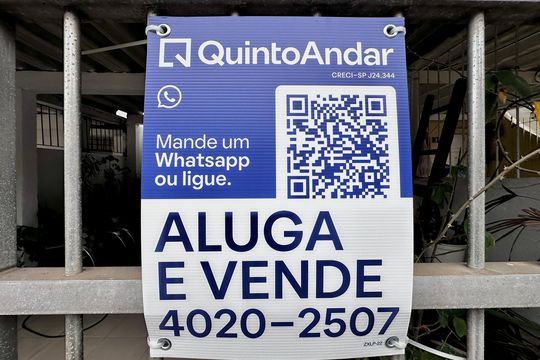Placa de casa para alugar com 2 quartos, 81m² em Vila Cordeiro, São Paulo