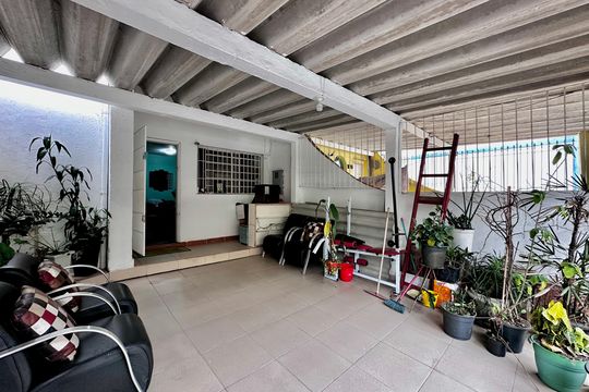 Garagem de casa para alugar com 2 quartos, 81m² em Vila Cordeiro, São Paulo