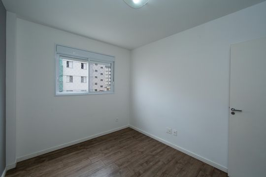 Quarto 2 de apartamento para alugar com 3 quartos, 87m² em Grajaú, Belo Horizonte