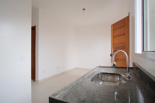 Cozinha de apartamento à venda com 2 quartos, 45m² em Vila Sao Geraldo, São Paulo