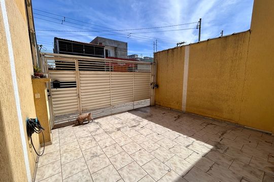 Garagem de casa à venda com 3 quartos, 107m² em Vila Florida, Guarulhos