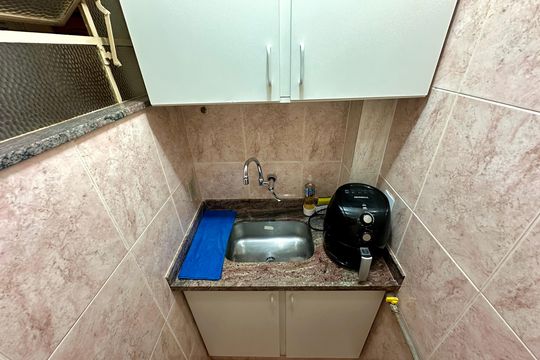 Cozinha de kitnet/studio para alugar com 1 quarto, 35m² em Centro, Rio de Janeiro