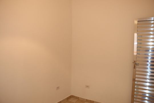 Quarto 1 de casa para alugar com 2 quartos, 70m² em Jardim Nayara, Embu das Artes