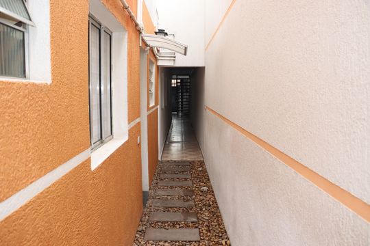 Área comum de casa para alugar com 2 quartos, 70m² em Jardim Nayara, Embu das Artes
