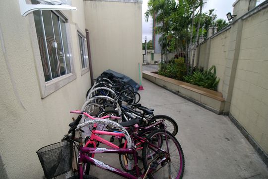 Área comum - Bicicletário de apartamento para alugar com 2 quartos, 45m² em Colégio, Rio de Janeiro