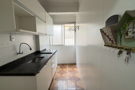 Cozinha de apartamento para alugar com 1 quarto, 38m² em Canto do Forte, Praia Grande
