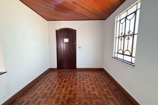 Sala de casa à venda com 2 quartos, 220m² em Sumaré, São Paulo