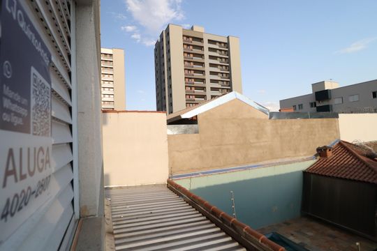 Plaquinha de apartamento para alugar com 3 quartos, 90m² em Santa Mônica, Uberlândia