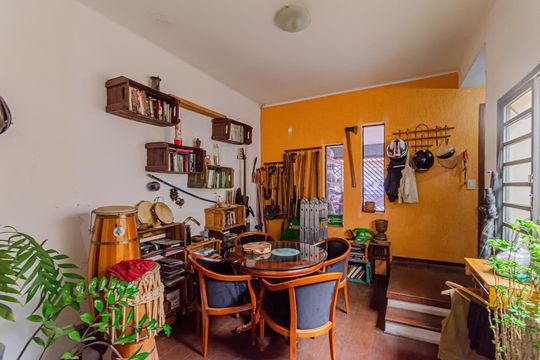 Casa à venda com 2 quartos, 165m² em Vila Monumento, São Paulo
