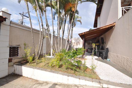 Área comum de casa de condomínio para alugar com 3 quartos, 123m² em Vila Mazzei, São Paulo