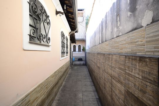 Corredor de casa à venda com 4 quartos, 250m² em Vila Dom Pedro I, São Paulo