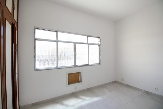 Quarto 1 de apartamento à venda com 2 quartos, 58m² em Anil, Rio de Janeiro