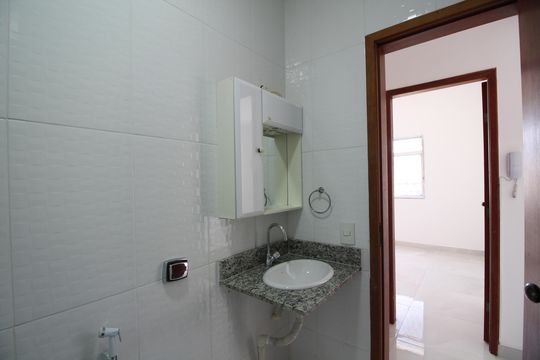 Banheiro Social de apartamento à venda com 2 quartos, 58m² em Anil, Rio de Janeiro
