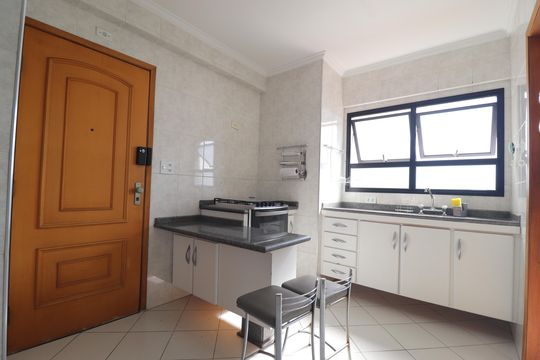 Cozinha de apartamento à venda com 3 quartos, 96m² em Jardim Utinga, Santo André