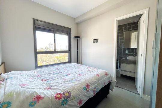 Suíte de apartamento à venda com 2 quartos, 49m² em Chácara Santo Antônio (zona Sul), São Paulo