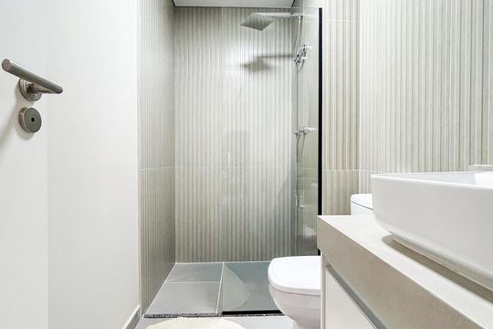 Banheiro Social de apartamento à venda com 2 quartos, 49m² em Chácara Santo Antônio (zona Sul), São Paulo