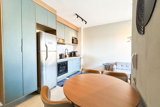 Cozinha de apartamento à venda com 2 quartos, 49m² em Chácara Santo Antônio (zona Sul), São Paulo