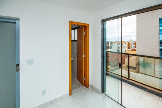 Cobertura de apartamento à venda com 4 quartos, 262m² em Santa Rosa, Belo Horizonte