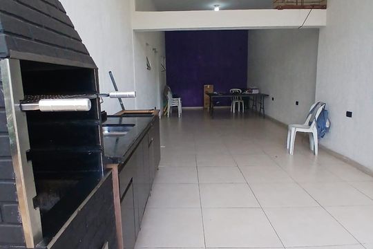 Casa à venda com 2 quartos, 200m² em Vila Brasil, São Paulo