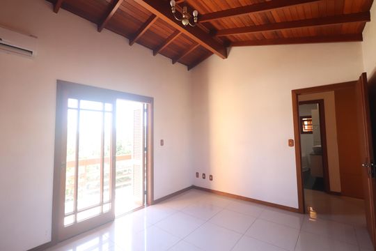 Quarto 2 de casa à venda com 3 quartos, 223m² em Vila Nova, Novo Hamburgo