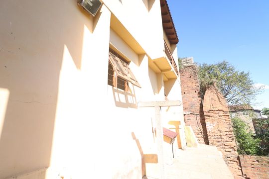 Jardim de casa à venda com 3 quartos, 223m² em Vila Nova, Novo Hamburgo