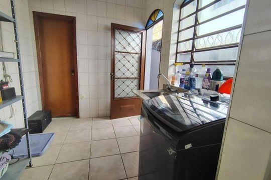 Área de Serviço de casa à venda com 4 quartos, 300m² em Nova Granada, Belo Horizonte