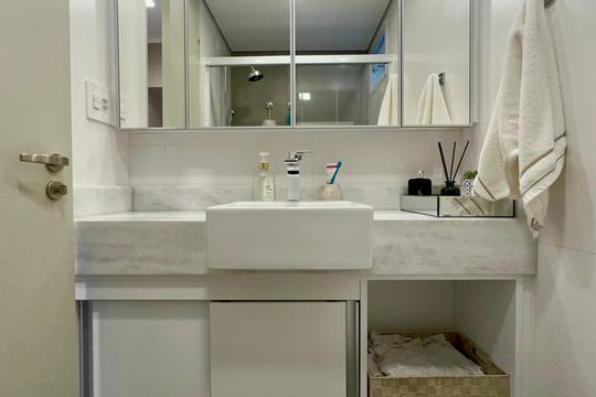 Banheiro de apartamento à venda com 3 quartos, 100m² em Sumaré, São Paulo
