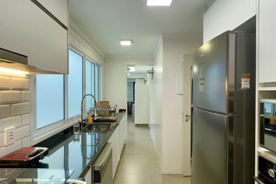 Cozinha de apartamento à venda com 3 quartos, 100m² em Sumaré, São Paulo