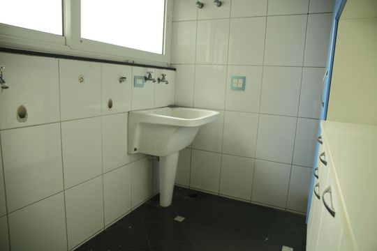 Área de Serviço de casa à venda com 3 quartos, 322m² em Vila Bela Vista, São Bernardo do Campo