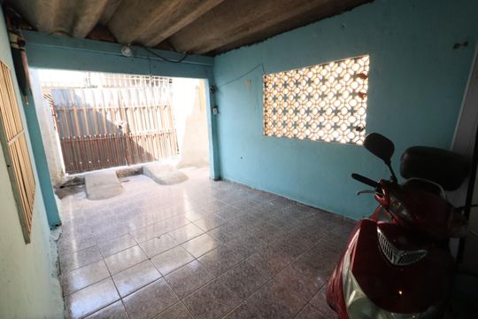 Garagem de casa à venda com 6 quartos, 293m² em Padroeira, Osasco