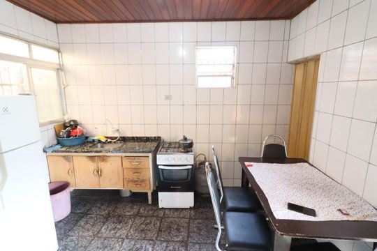 Cozinha 3 de casa à venda com 6 quartos, 293m² em Padroeira, Osasco