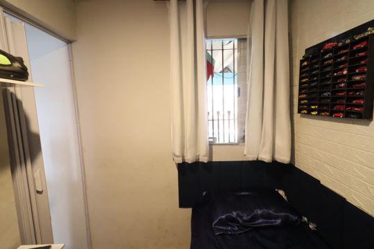 Quarto 2 de casa à venda com 6 quartos, 293m² em Padroeira, Osasco