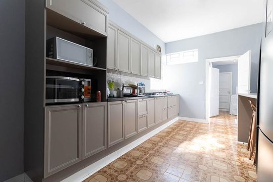 Cozinha  de casa à venda com 3 quartos, 250m² em Bosque da Saúde, São Paulo