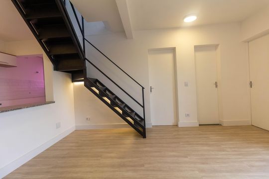 Sala de apartamento para alugar com 3 quartos, 110m² em Jardim Textil, São Paulo
