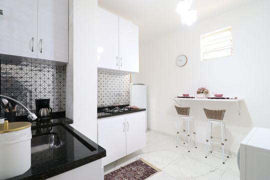Cozinha de apartamento para alugar com 1 quarto, 45m² em Luz, São Paulo