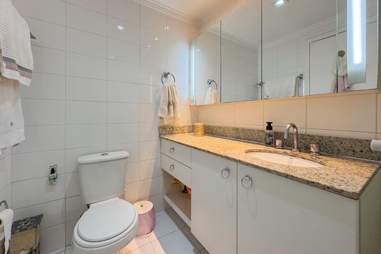 Banheiro da Suíte 3 de apartamento à venda com 3 quartos, 146m² em Ipiranga, São Paulo