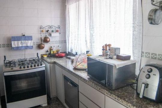 Casa à venda com 4 quartos, 248m² em Matapaca, Niterói