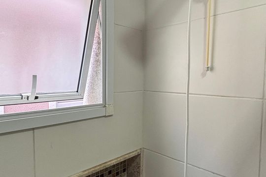 Banheiro de apartamento à venda com 2 quartos, 80m² em Parque Oratório, Santo André