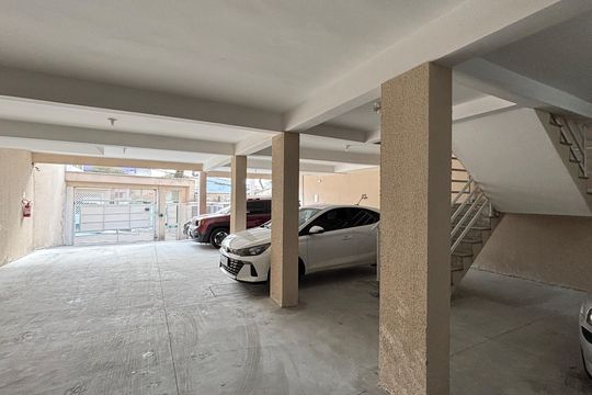 Garagem de apartamento à venda com 2 quartos, 80m² em Parque Oratório, Santo André