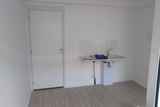 Cozinha de kitnet/studio para alugar com 1 quarto, 24m² em Mooca, São Paulo
