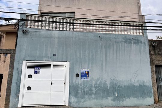 Fachada de casa à venda com 3 quartos, 250m² em Jardim Santa Beatriz, Guarulhos