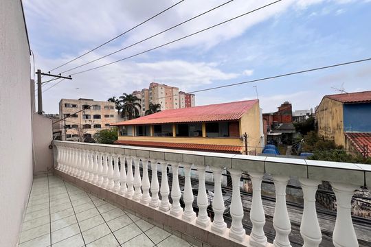 Sacada do Quarto 2 de casa à venda com 3 quartos, 250m² em Jardim Santa Beatriz, Guarulhos