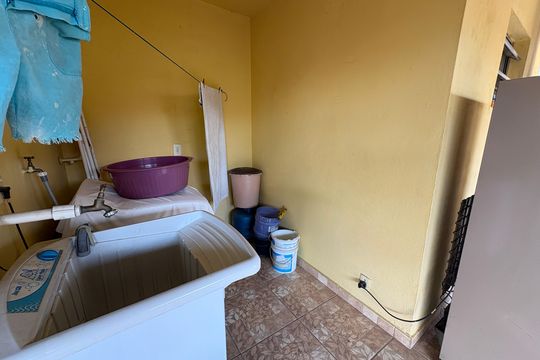 Área de Serviço de casa à venda com 2 quartos, 191m² em Jardim Cruz Alta, Várzea Paulista