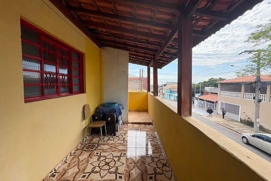 Sacada de casa à venda com 2 quartos, 191m² em Jardim Cruz Alta, Várzea Paulista