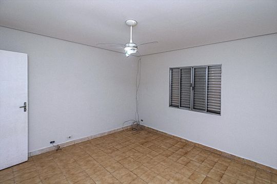 Quarto 2 de casa à venda com 3 quartos, 400m² em Vila Caraguata, São Paulo
