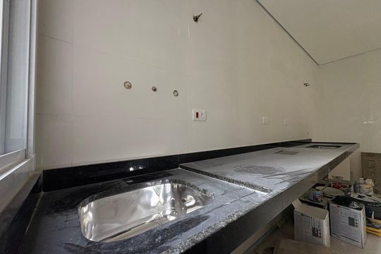 Lavanderia de apartamento à venda com 2 quartos, 90m² em Vila Curuçá, Santo André