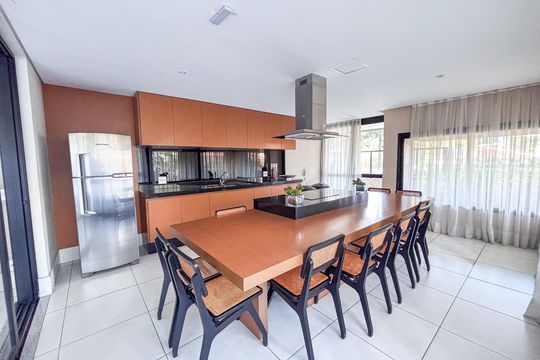 Área comum de apartamento à venda com 3 quartos, 264m² em Vila Madalena, São Paulo